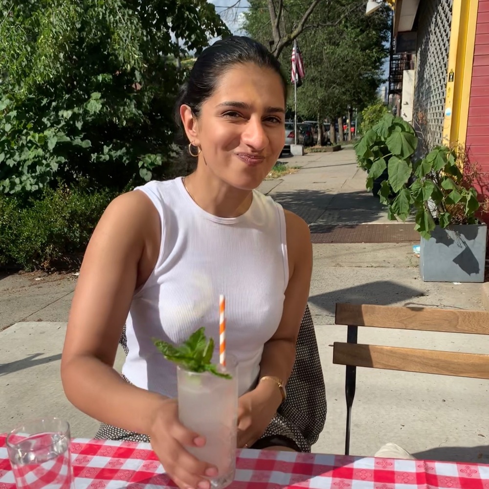 Meet your Posher, Komal